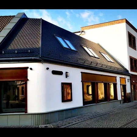 Warowna 2 * Pszczyna